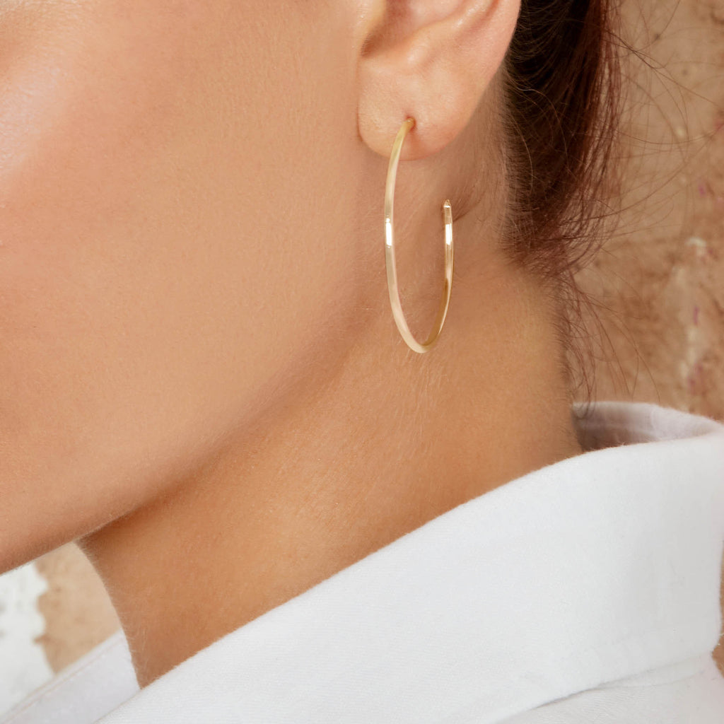 Hoop Earrings in Yellow Gold with White Diamonds